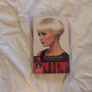 NWT in 📦 Wms 20s blonde flapper wig
